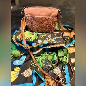 Vilenca Holland Made in India‎ Anthropologie Woven Leather Tan Crossbody Bag